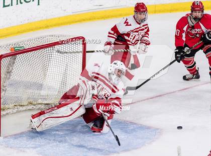 Thumbnail 1 in Winchester vs. Waltham (MIAA Division 1 North Final) photogallery.