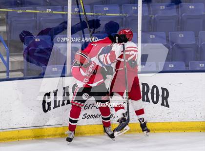 Thumbnail 1 in Winchester vs. Waltham (MIAA Division 1 North Final) photogallery.