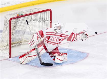 Thumbnail 2 in Winchester vs. Waltham (MIAA Division 1 North Final) photogallery.