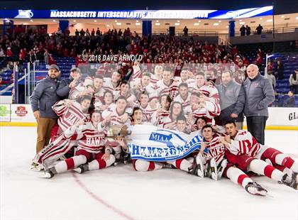 Thumbnail 1 in Winchester vs. Waltham (MIAA Division 1 North Final) photogallery.