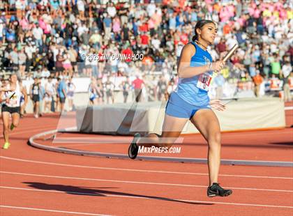 Thumbnail 2 in UIL 1A Girls Track & Field Finals photogallery.