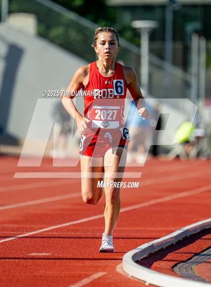 Thumbnail 3 in UIL 1A Girls Track & Field Finals photogallery.