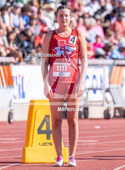 Thumbnail 2 in UIL 1A Girls Track & Field Finals photogallery.