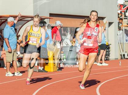 Thumbnail 1 in UIL 1A Girls Track & Field Finals photogallery.