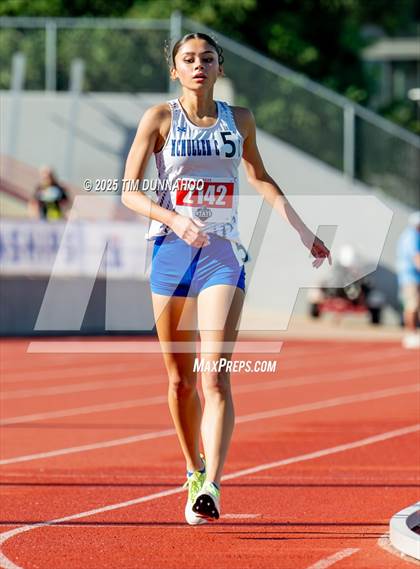 Thumbnail 1 in UIL 1A Girls Track & Field Finals photogallery.