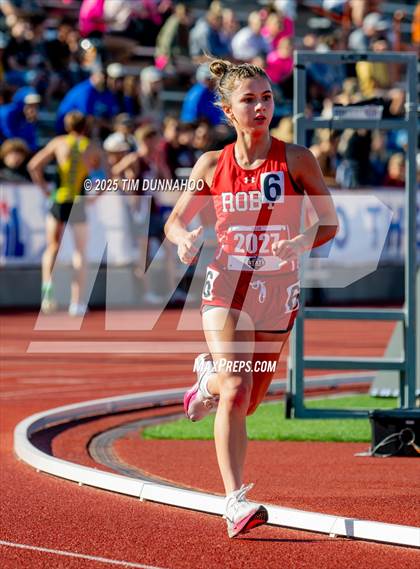 Thumbnail 3 in UIL 1A Girls Track & Field Finals photogallery.