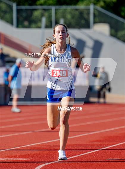 Thumbnail 2 in UIL 1A Girls Track & Field Finals photogallery.