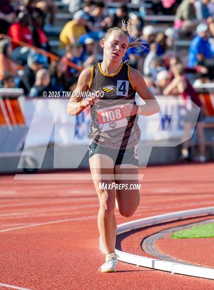 Thumbnail 1 in UIL 1A Girls Track & Field Finals photogallery.