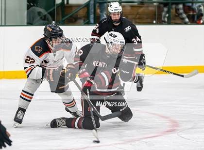 Thumbnail 2 in Kents Hill School vs. North Yarmouth Academy (Maine Prep Cup Final) photogallery.