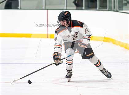 Thumbnail 1 in Kents Hill School vs. North Yarmouth Academy (Maine Prep Cup Final) photogallery.