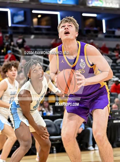 Thumbnail 1 in Scottsburg vs. South Bend St. Joseph (IHSAA 3A Final)  photogallery.