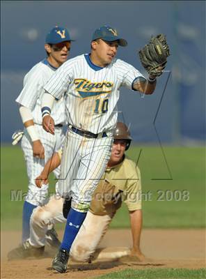 Thumbnail 2 in West vs. Valencia (CIF SS D2 Playoffs) photogallery.