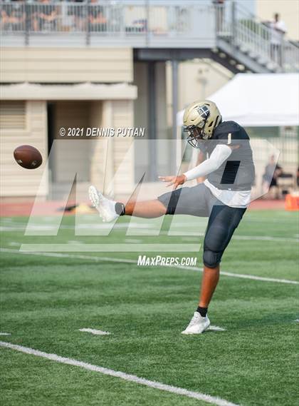 Thumbnail 2 in Serra @ Archbishop Mitty photogallery.