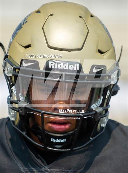 Thumbnail 2 in Serra @ Archbishop Mitty photogallery.