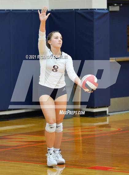 Thumbnail 3 in Seven Lakes vs Mayde Creek photogallery.