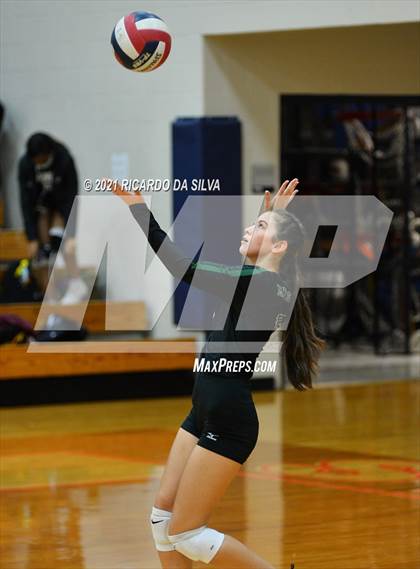 Thumbnail 3 in Seven Lakes vs Mayde Creek photogallery.