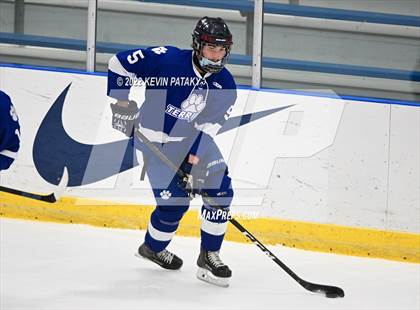 Thumbnail 2 in Rocky Hill/Middletown/Plainville/H-K  @ E.O. Smith/Tolland photogallery.