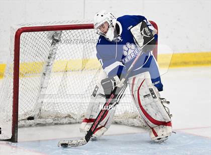 Thumbnail 1 in Rocky Hill/Middletown/Plainville/H-K  @ E.O. Smith/Tolland photogallery.