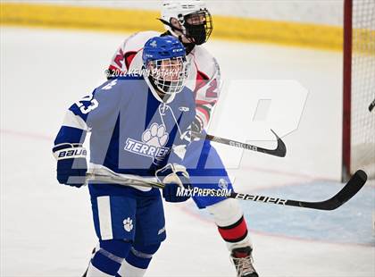Thumbnail 1 in Rocky Hill/Middletown/Plainville/H-K  @ E.O. Smith/Tolland photogallery.