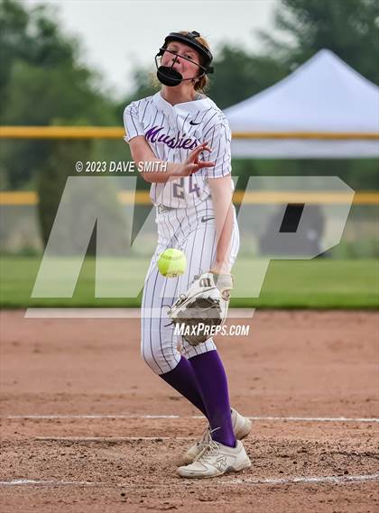 Thumbnail 1 in Muscatine vs Pleasant Valley (Linn-Mar/Alburnett Invitational) photogallery.