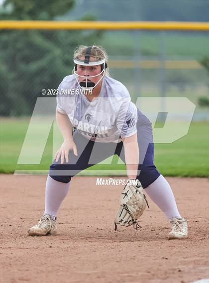 Thumbnail 2 in Muscatine vs Pleasant Valley (Linn-Mar/Alburnett Invitational) photogallery.