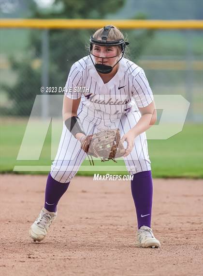 Thumbnail 1 in Muscatine vs Pleasant Valley (Linn-Mar/Alburnett Invitational) photogallery.