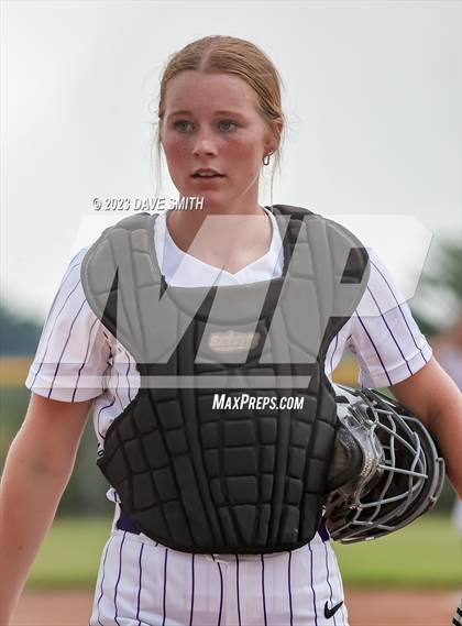 Thumbnail 1 in Muscatine vs Pleasant Valley (Linn-Mar/Alburnett Invitational) photogallery.