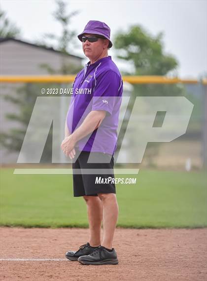 Thumbnail 3 in Muscatine vs Pleasant Valley (Linn-Mar/Alburnett Invitational) photogallery.