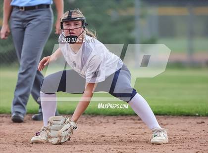 Thumbnail 1 in Muscatine vs Pleasant Valley (Linn-Mar/Alburnett Invitational) photogallery.