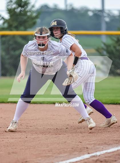 Thumbnail 3 in Muscatine vs Pleasant Valley (Linn-Mar/Alburnett Invitational) photogallery.