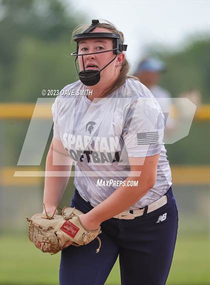 Thumbnail 3 in Muscatine vs Pleasant Valley (Linn-Mar/Alburnett Invitational) photogallery.