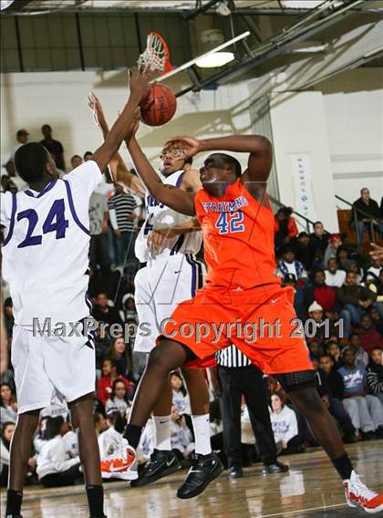 Thumbnail 3 in St. Raymond @ New Rochelle photogallery.