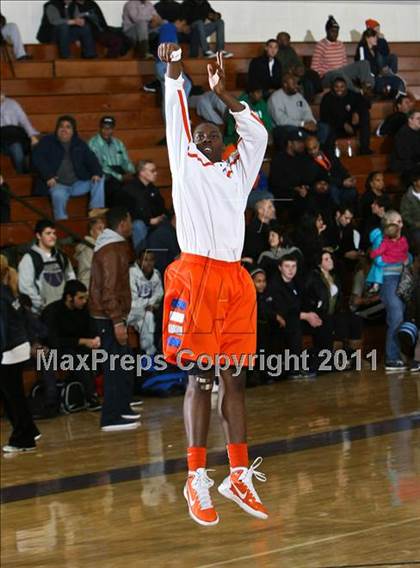 Thumbnail 1 in St. Raymond @ New Rochelle photogallery.