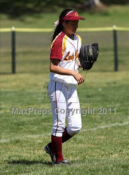 Thumbnail 1 in La Canada vs. Oxnard (T.O. Tournament) photogallery.