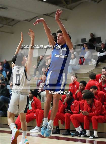Thumbnail 1 in Central Catholic vs Nolan Catholic (TAPPS 6A Area Playoff) photogallery.