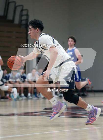 Thumbnail 1 in Central Catholic vs Nolan Catholic (TAPPS 6A Area Playoff) photogallery.