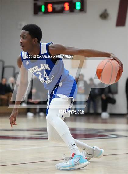 Thumbnail 3 in Central Catholic vs Nolan Catholic (TAPPS 6A Area Playoff) photogallery.