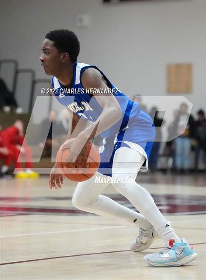 Thumbnail 2 in Central Catholic vs Nolan Catholic (TAPPS 6A Area Playoff) photogallery.