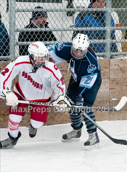 Thumbnail 1 in Coon Rapids @ Blaine (Outdoor Classic) photogallery.
