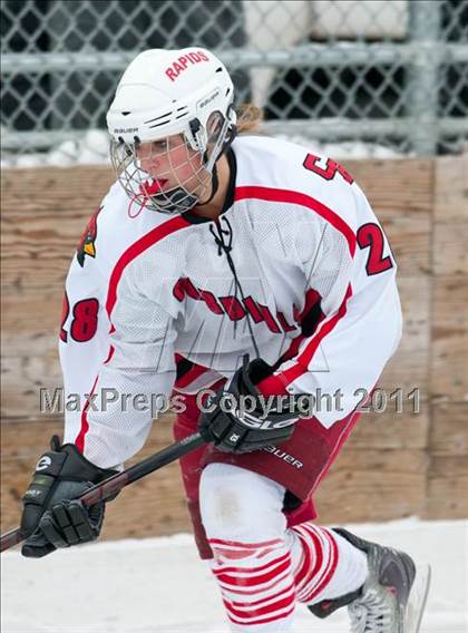 Thumbnail 2 in Coon Rapids @ Blaine (Outdoor Classic) photogallery.