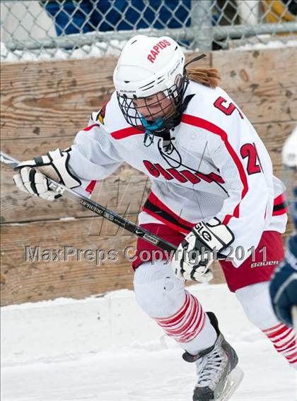 Thumbnail 2 in Coon Rapids @ Blaine (Outdoor Classic) photogallery.