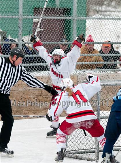 Thumbnail 1 in Coon Rapids @ Blaine (Outdoor Classic) photogallery.