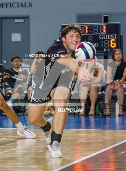 Thumbnail 3 in D'Evelyn vs. Pueblo South (CHSAA 4A Round2 M6) photogallery.