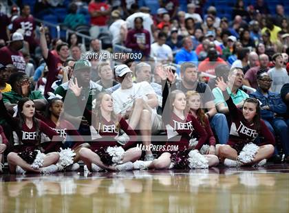 Thumbnail 1 in Carter vs. Silsbee (UIL 4A Final) photogallery.