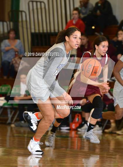 Thumbnail 3 in Mission Hills vs. Bishop Gorman (St. Mary's Stockton MLK Showcase) photogallery.