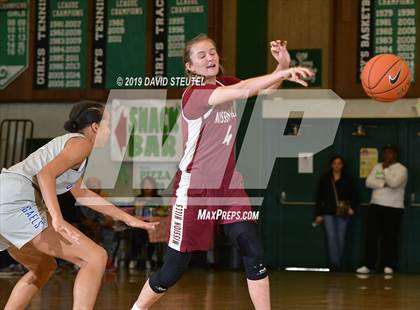 Thumbnail 1 in Mission Hills vs. Bishop Gorman (St. Mary's Stockton MLK Showcase) photogallery.