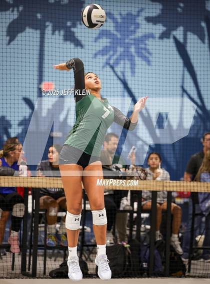 Thumbnail 2 in Pine Crest vs Coral Springs Charter (South Florida Showdown) photogallery.