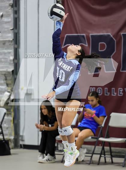 Thumbnail 2 in Pine Crest vs Coral Springs Charter (South Florida Showdown) photogallery.