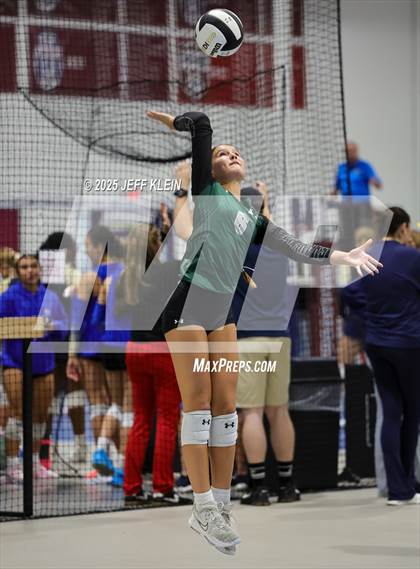 Thumbnail 2 in Pine Crest vs Coral Springs Charter (South Florida Showdown) photogallery.