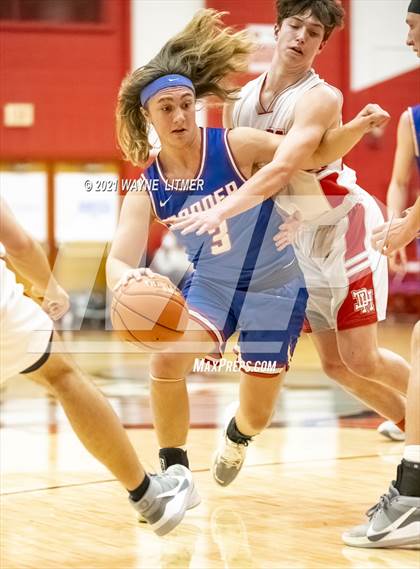Thumbnail 3 in Conner vs Dixie (ninth region semifinal) photogallery.